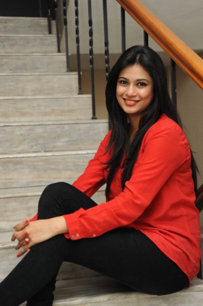 Zara-at-Bhai-Triple-Platinum-Disc